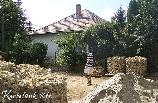 Megérkeztek a mediterrán kertek egyik alapeleme: a terméskövek